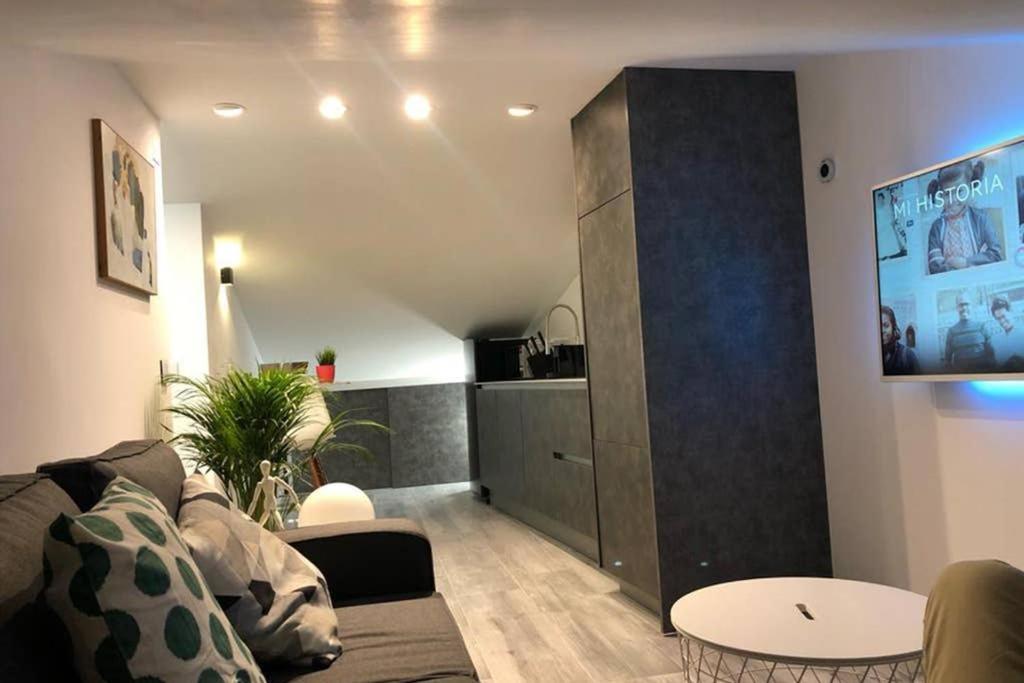 Buhardilla Comillas Beach En Primera Linea De Playa, Wifi, Netflix Exteriör bild