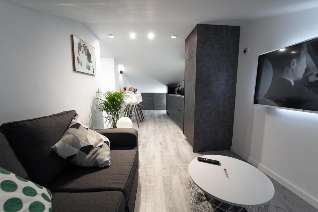 Buhardilla Comillas Beach En Primera Linea De Playa, Wifi, Netflix Exteriör bild